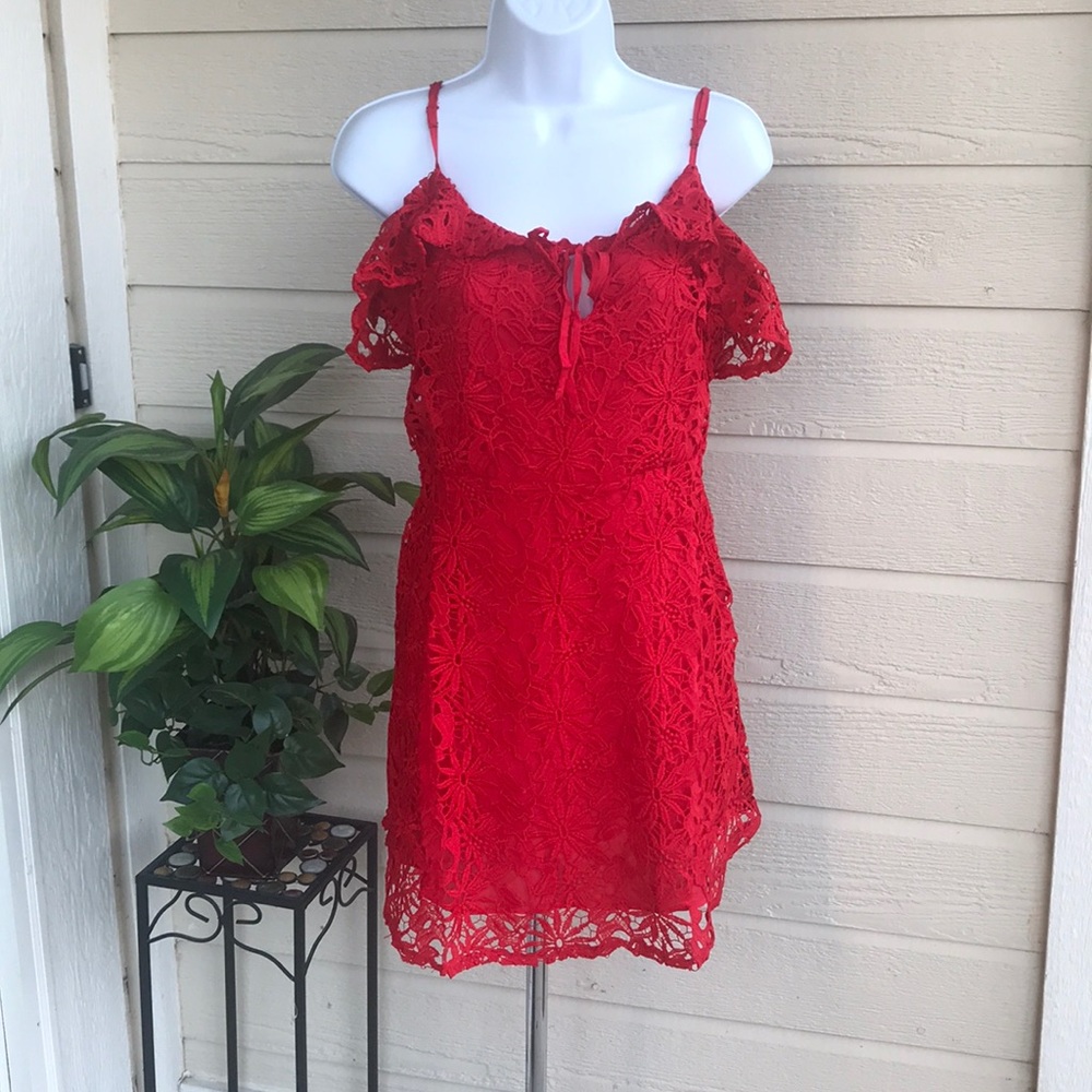 Beatiful Kendall and Kylie dress